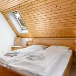 Haus 1 Hanselishof - 2 *
